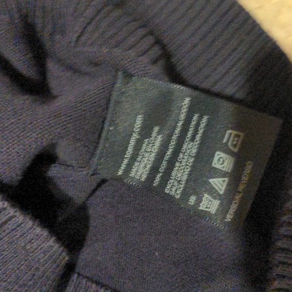 Boys red, white, and blue sweater - Picture 4 of 4